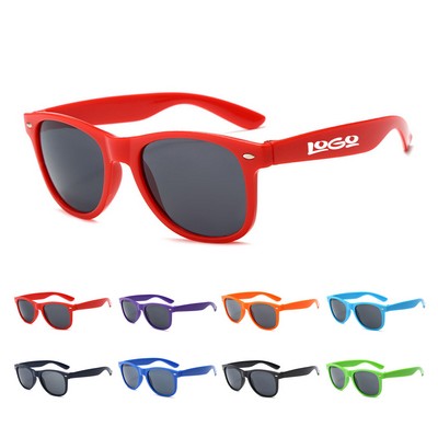 Lightweight UV Protection Plastic Sunglasses